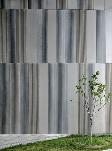 Image 12 of 44 from gallery of Aimer Fashion Factory  / Crossboundaries. Photograph by Zhi Xia Precast Concrete Facade, Precast Concrete Panels, Facade Pattern, Fashion Factory, Factory Architecture, Facade Panel, Metal Facade, Facade Material, Warehouse Design