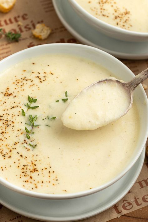 Cream Of Onion, Fast Soup Recipes, Cream Of Onion Soup, Soup Pairings, Creamed Onions, Onion Soup Recipes, Comfort Soup, Savory Soups, Cream Soup