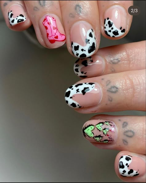 Cowboy Hat Nail Art, Cowgirl Nails Designs Westerns, Nail Simple Art, Cowboy Boot Nails, Cowboy Nails Design, Cowgirl Nail Ideas, Cowgirl Nails Designs, Nail Ideas Western, Country Concert Nails