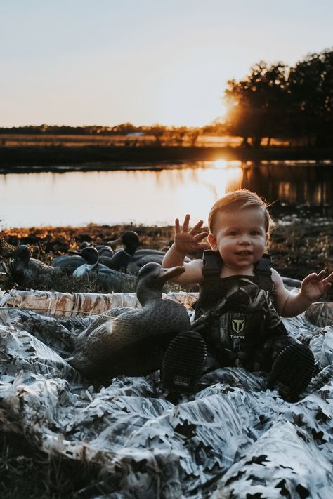 Duck Hunting First Birthday Pictures, Toddler Duck Hunting Photo Shoot, Duck Hunting Theme Party, Fishing One Year Old Pictures, Baby Duck Hunting Pictures, Family Hunting Pictures, Duck Hunting Themed 1st Birthday, One Lucky Duck Photoshoot, Hunting One Year Old Birthday