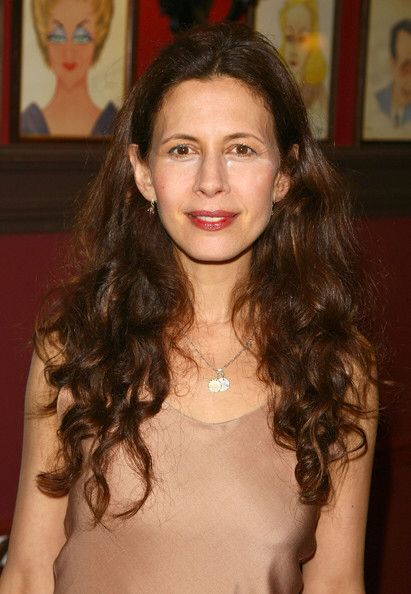 Jessica Hecht. She is performing the role of Golde in the 2015 Broadway Revival of The fiddler on the roof Jessica Hecht, Fiddler On The Roof, Musical Theater, Musical Theatre, The Roof, Eye Candy, Broadway, Theater, Roof