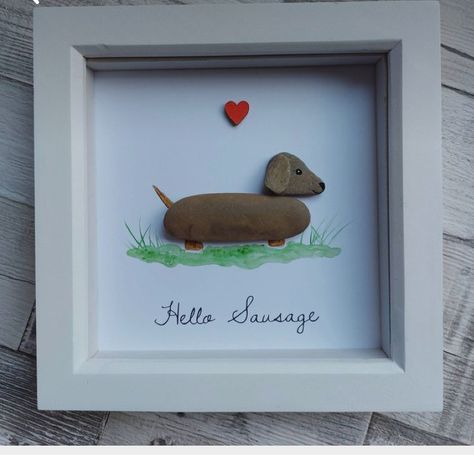 Sausage Dog Pebble Art, Rock Art Dog, Animal Pebble Art, Dog Pebble Art, Stone Crafts Ideas, Pebble Art Ideas Inspiration, Pebble Projects, Beach Pebble Art, Amber Cove