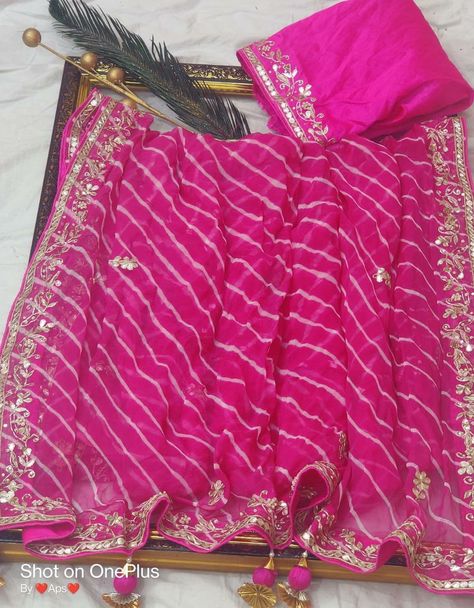 Chunari Saree, Rajasthani Saree, Sari Embroidery, Floral Blouse Designs, Leheriya Saree, Sarees Design, Punjabi Boutique, Pure Chiffon Sarees, Saree Wearing Styles