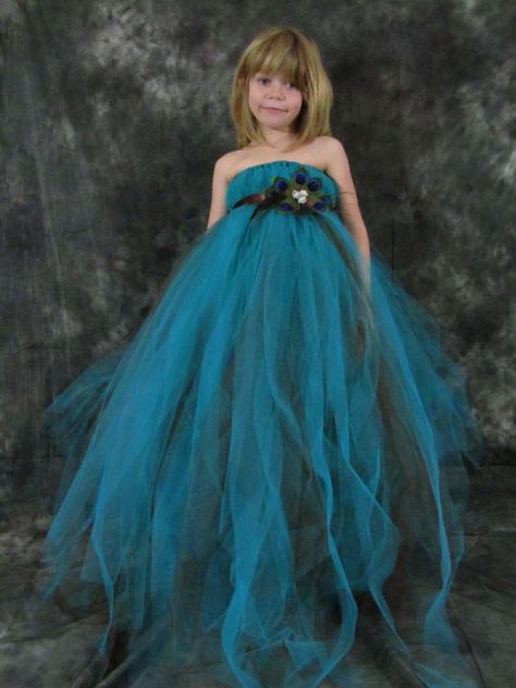 Tutu En Tulle, Full Tulle Skirt, Peacock Dress, Girls Tutu Dresses, Flower Girl Dresses Tutu, Fancy Costumes, Girl Tutu, Year 6, Flower Girl Tutu