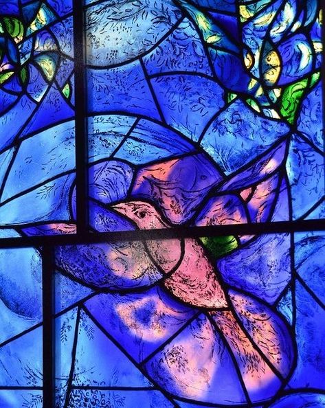 (Belarus) Bird, stained Glass by Marc Chagall (1887- 1985). Mark Chagall, Chagall Windows, Artist Chagall, Chagall Paintings, Stained Glass Church, Modern Stained Glass, Marc Chagall, Art Stained, Jewish Art