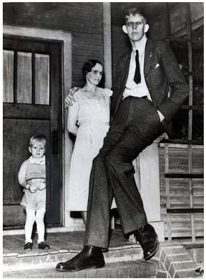 The tallest man in history is Robert Wadlow. Ringling Brothers Circus, Manistee National Forest, Tallest Man, Giant People, Late 30s, Graduation Cap And Gown, Rare Historical Photos, Mary Pickford, Sufjan Stevens