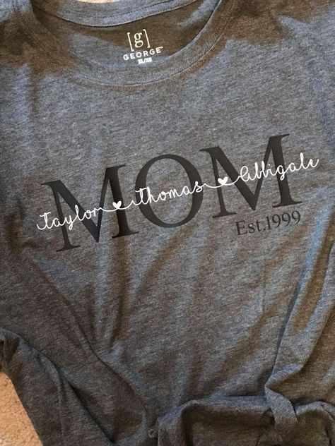 Mom Life Shirt, Vinyl Shirts, Silhouette Cameo Projects, Cricut Creations, Diy Shirt, Vinyl Designs, Mom Shirt, Personalized T Shirts, Shirts With Sayings