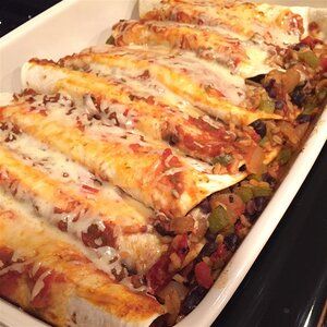 Rice Enchiladas, Brown Rice Recipes Healthy, Black Bean And Rice, Healthy Brown Rice, Bean And Rice, Black Bean Enchiladas, Vegetarian Casserole, Vegetarian Enchiladas, Black Beans And Rice