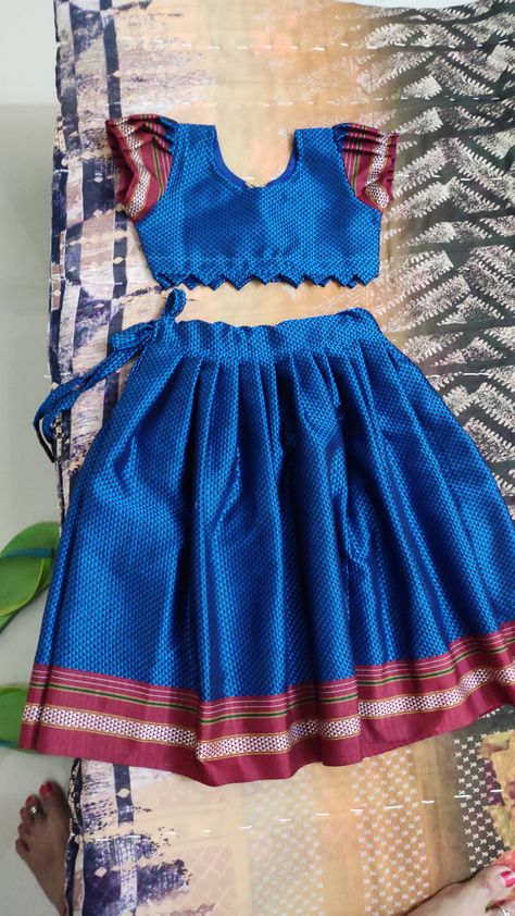 Khan Dress For Baby Girl, Khan Saree Dress, Khan Saree Dress Pattern, Saree Dress Pattern, Kids Ghagra Choli Design, Paithani Dress, Kids Long Skirts, Traditional Baby Dresses, Baby Lehenga