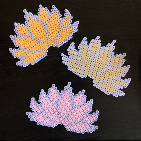 Lotus Perler Bead, Lotus Flower Perler Bead Patterns, Lotus Pixel Art, Lotis Flower, Perler Designs, Minecraft Inspiration, Perler Art, Beads Designs, Rave Girl