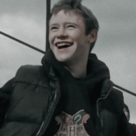 Seamus Finnigan Icons, Harry Potter Seamus, Seamus Finnigan Aesthetic, Gryffindor Characters, Seamus Finnegan, Seamus Finnigan, Harry Potter Wattpad, Jordan Cake, Harry Potter Pyjamas