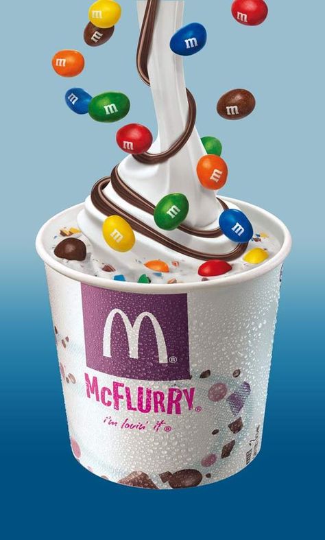 Mc Donald's McFlurry with M Mcdonalds Mcflurry, Mc Flurry, Oreo Desserts, Mc Donald's, Chibi Food, Peanut Candy, Fast Food Items, All Beer, People Food