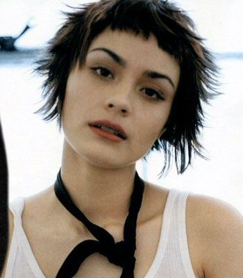 shannyn_sossamon Very Short Bangs, Pictures Of Short Haircuts, Shannyn Sossamon, Spikey Short Hair, Short Haircuts With Bangs, Popular Short Hairstyles, Spiky Hair, Short Bangs, Hair Styles 2014