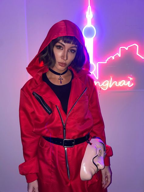 Tokio Money Heist La casa De Papel Halloween costume 2021 Halloween Costumes Women, Costumes For Women, Tokyo, Halloween Costumes, Halloween