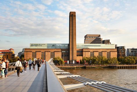 Switch House Tate Modern in London. Herzog & de Meuron. Tate Modern Museum, London Landscape, Tate Modern London, Modern Museum, The Tate Modern, Architectural Review, Rem Koolhaas, Landscape Model, Tadao Ando