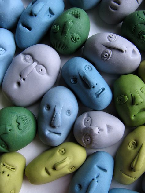 Clay "stone" faces...unaodd.etsy.com Polymer Clay Faces, Polymer Clay People, Clay People, Air Dry Clay Projects, Play Clay, Clay Faces, Tile Wall, Early Autumn, Clay Jewelry Diy