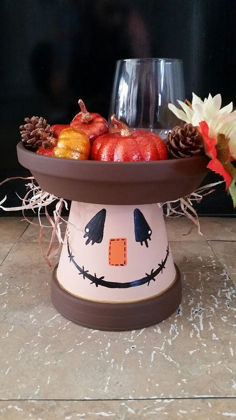 Fall Clay Pot Crafts, Pots Crafts, Pumpkin Decorating Diy, Fall Crafts For Adults, Terra Cotta Pot Crafts Diy, Fall Pumpkin Crafts, Fall Decor Diy Crafts, Fall Candy, Flower Pot Art