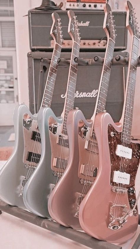 Blue Wallpaper Music, Pink Guitar Wallpaper, Wallpaper Music Aesthetic, Electric Guitar Wallpaper, Wallpaper Guitar, Music Aesthetic Wallpaper, Pink Blue Wallpaper, Pink Electric Guitar, Guitar Wallpaper