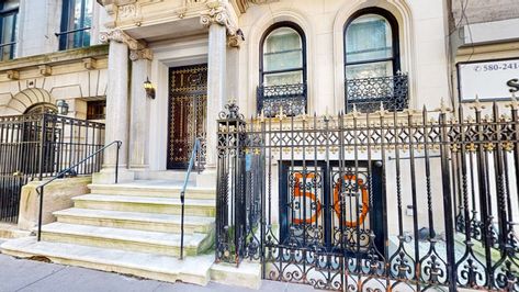 New York Townhouse Matterport, Matterport New York Townhouse, Brooklyn Matterport, Matterport 3d House Tour New York, Matterport Townhouse, Townhouse Apartments, Nyc House, New York Townhouse, Nyc Townhouse