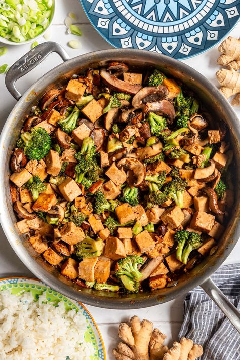 Tofu Broccoli Mushroom Stir Fry - At Elizabeth's Table Broccoli Mushroom Stir Fry, Recipes With Tofu, Broccoli And Mushrooms, Tofu Broccoli, Mushroom Vegan, Broccoli Mushroom, Mushroom Broccoli, High Protein Dishes, Mushroom Stir Fry