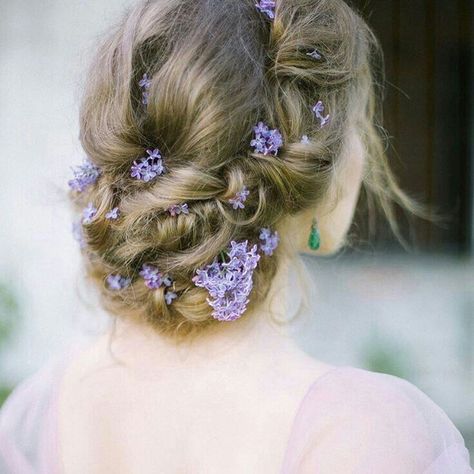 Fresh Lavender Lilac In Her Hair×××× Cute Wedding Hairstyles, Hair Tail, Braided Chignon, Romantic Wedding Hair, Twisted Updo, Flowers In Her Hair, Best Wedding Hairstyles, Bridal Updo, Lilac Flowers