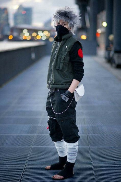 Kakashi Hatake Cosplay ♥ #Cool #Realistic Kakashi Cosplay, Cosplay Naruto, Epic Cosplay, Kakashi Sensei, Naruto Cosplay, Male Cosplay, Amazing Cosplay, Kakashi Hatake, Manga Cosplay