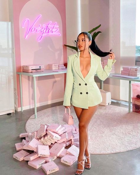 Valentina Voight on Instagram: “Happy ONE YEAR of Voight bitches! To celebrate, I am doing a GIVEAWAY of Women Cum First hoodies! You must complete all the steps below to…” Look Hip Hop, Business Baby, Business Photoshoot, Glam Photoshoot, Rich Girl Lifestyle, Photoshoot Themes, Linnet, Photoshoot Outfits, Looks Chic