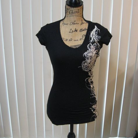 Nwot G By Guess Black Tee T Shirt T-Shirt Top Size Xs Extra Small. Sexy V-Neck. Has Velvet Flocked Rhinestone Studded Rose Scroll Tattoo Style Logo Graphic Down The Left Side. 100% Cotton. Brand New, Never Worn. Original Price: $22.50 Scroll Tattoo, Scroll Tattoos, 2000s Tops, Guess Shirt, Black Logo, Tattoo Style, Logo Graphic, Shirt Top, T Shirt Top