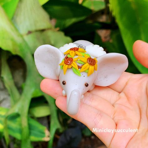 Elephant Sunflower, Clay Elephant, Birthday Elephant, Air Clay, Purple Turtle, Gifts Mom, Dinosaur Gifts, Flower Handmade, Elephant Lover