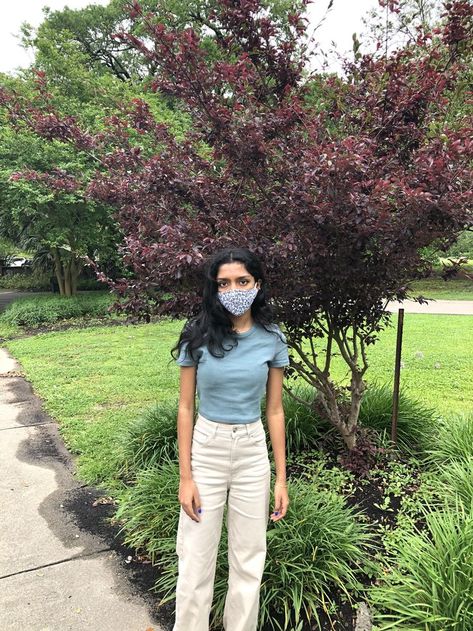 blue zara crop top and beige h&m twill pants/ location: audubon park, new orleans Blue Top And Beige Pants Outfit, Beige Pants Outfit, Nature Fashion, Beige Pants, Zara Crop Top, Twill Pants, Blue Top, Pants Outfit, New Orleans