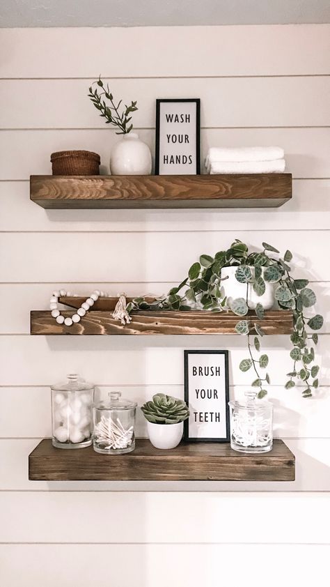 Beige Bathroom Ideas Decor, Farmhouse Chic Bathroom, Small Bathroom Shelves, Diy Farmhouse Ideas, Beige Bathroom Ideas, Shelves Over Toilet, Bathroom Shelves Over Toilet, Rustic Bathroom Shelves, Shiplap Bathroom