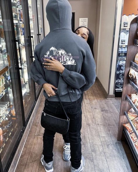 Black Relationship Goals, Black Couple, Cute Couple Gifts, Black Love Couples, Couples Vibe, Black Couples Goals, Couple Relationship, Relationship Goals Pictures, Cute Relationship Goals