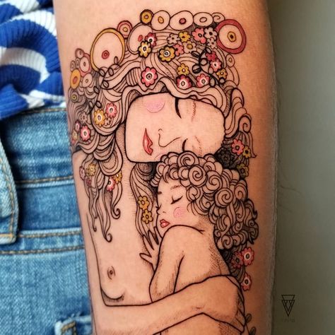 Mom Holding Baby Tattoo, Mother Baby Tattoo, Motherhood Tattoo, Klimt Tattoo, Nesting Doll Tattoo, Motherhood Tattoos, Mom Tattoo Designs, Circle Tattoos, Mother Tattoos