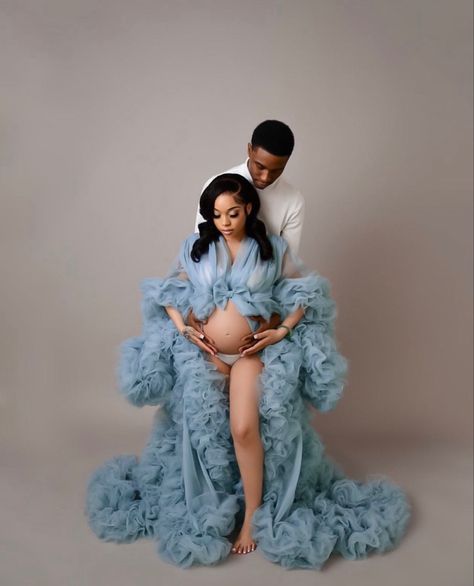 Blue And White Maternity Shoot, Maternity Photography Blue Dress, Blue Maternity Dress Photo Shoot, Blue Maternity Shoot, Boy Maternity Shoot Black Women, Blue Maternity Photoshoot, Denim Pregnancy Photoshoot, Maternity Photo Shoot Ideas Couples, Couple Maternity Pictures