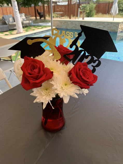 Center Piece For Nurse Graduation, Graduation Centerpiece Ideas 2024, Grad Flower Centerpieces, Nursing Graduation Centerpieces, Red White Black Graduation Party, Red And Black Grad Party, Red Black White Graduation Party Ideas, Grad Party Centerpiece Ideas, Red Graduation Decorations