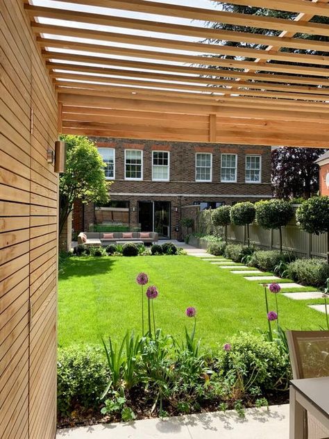 Wimbledon, London - Tom Howard Gardens Long Terrace Garden Ideas, Pergola Uk Garden, London Terrace Garden Design, Mid Terrace Garden Ideas, Rectangle Back Garden Ideas, Large Rectangular Garden Design, Long Back Garden Ideas, Garden Design Terraced House, London Terrace Garden