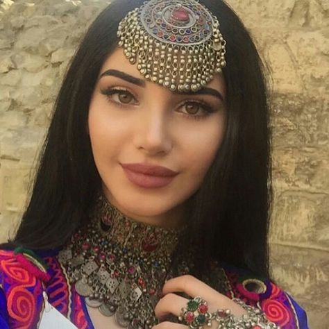 neginvand on instagram x. Afghanistan Culture, Coffee Hair, Afghani Clothes, Afghan Girl, Arabian Women, Afghan Jewelry, Afghan Fashion, Kylie Jenner Outfits, Afghan Clothes