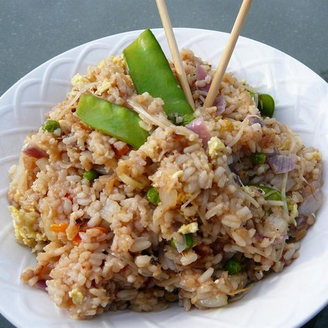 Fried Rice II Use Leftover Rice, Vegetable Fried Rice Recipe, Chicken Fried Rice Recipe, Vegetable Fried Rice, Instant Rice, Shrimp Fried Rice, Cauliflower Fried Rice, Leftover Rice, Restaurant Dishes