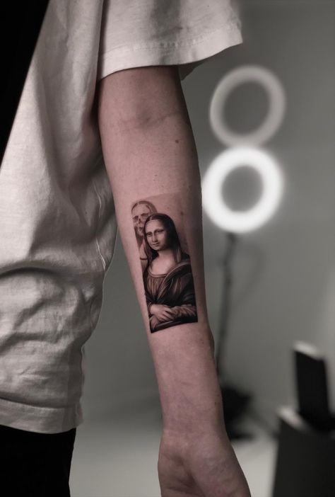 Inked by Greek tattoo artist Ornatus #monalisa #tattooideas #inked Roman Painting Tattoo, Small Realism Tattoos For Women, Mona Lisa Tattoo Design, Mona Lisa Tattoo, Statue Tattoos, Lisa Tattoo, Greek Tattoo, Square Tattoo, P Tattoo