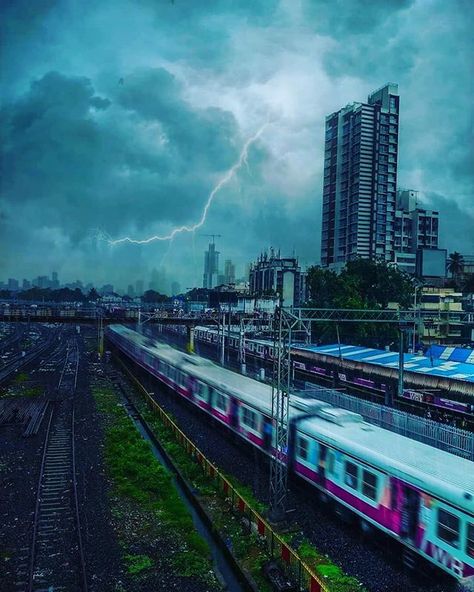 Beautiful Shade of Mumbai..in Rainy seasons Mumbai Rain, Rain Wallpaper, Mumbai Travel, Rain Photo, Mumbai City, Lightning Storm, Dslr Background Images, Rain Clouds, Instagram Photo Ideas Posts