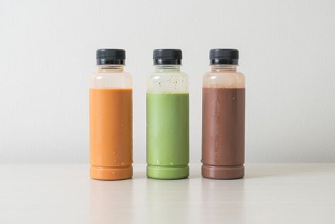 Chocolate, thai milk tea and matcha gree... | Premium Photo #Freepik #photo #ice-latte #ice-coffee #cold-coffee #chocolate-milkshake Plastic Bottle Packaging, Ice Latte, Thai Milk Tea, Thai Tea, Chocolate Milkshake, Coffee Chocolate, Ice Coffee, Cold Coffee, Matcha Green