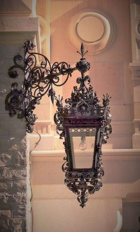 Outdoor Lighting Sconces, درابزين السلم, Cherry Delight, Peles Castle, Lampe Art Deco, Oil Lantern, Lighting Sconces, Gas Lanterns, Old Lamps