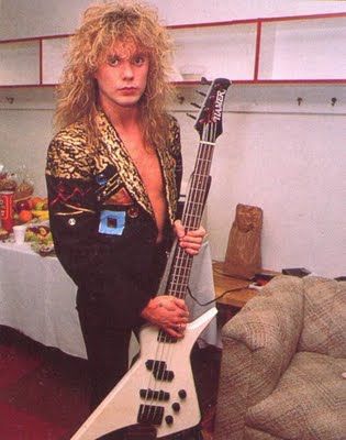 Savage Pictures, Def Leppard Rick Savage, Rick Sav Savage, Phil Collen, Rick Savage, 80s Hair Bands, Best Guitar Players, Hair Metal, Joe Elliott