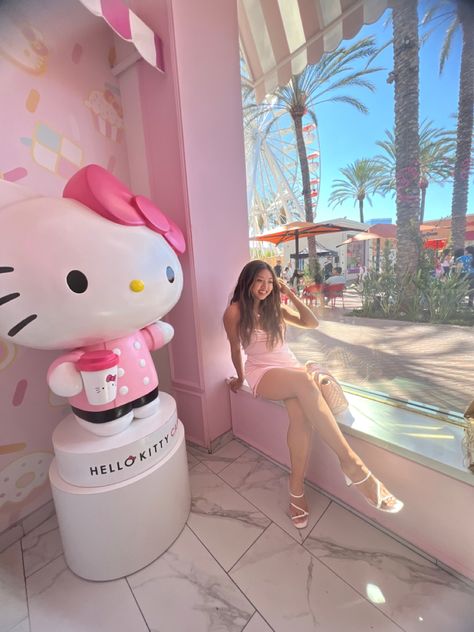 Irvine Spectrum Photoshoot, Hello Kitty Cafe Irvine, Hello Kitty Cafe Outfit, Hello Kitty Cafe Aesthetic, Xo Kitty Aesthetic, Hello Kitty Photoshoot, Pink Dress Outfit Ideas, Aesthetic My Melody, Aesthetic Pink Dress