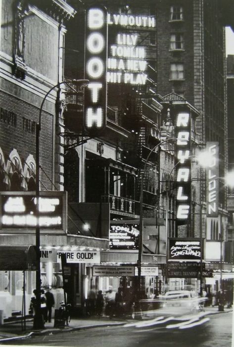 Broadway Marquee, New York Theater, Theatre Photography, Musical Theatre Broadway, Theater District, Song Dance, 42nd Street, Broadway Theatre, Guys And Dolls