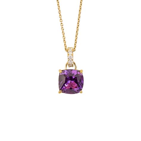 Oreol pendant necklace in 18K gold vermeil set with Purple sapphire and Diamonds. Purple sapphire: ~5. 0 carats (10mm x 10mm cushion) Diamond VS grade: ~0. 4 carats Pendant dimensions: 19mm height x 10mm width x 6. 8mm depth Chain length: 16-18 inches. Options available in 9K, 14K and 18K gold, and additional sizes, please contact Juvetti. Our precious jewellery is designed to preserve its original brilliance over time. There are a few precautions to make sure to keep your jewellery in the best Diamonds Purple, April Birthstone Jewelry, March Birthstone Jewelry, Forever Jewelry, Purple Sapphire, Cushion Diamond, Gifts For New Mums, Pearl Jewellery Earrings, Evil Eye Jewelry