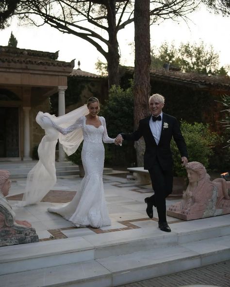 Former Made in Chelsea stars Sophie Habboo and Jamie Laing have celebrated their first wedding anniversary 🎉 🤍 The couple tied the knot in a dazzling destination wedding in Spain in May 2023. Sophie wore a custom ivory lace Emma Beaumont gown for their star-studded celebration at Villa Las Sirenas in Sotogrande 👰 💍 The couple made it official in a legal ceremony in London the month before where Sophie wowed in a phenomenal Vivienne Westwood mini. 🌟 Click the link in our bio to see even mo... Spain In May, Sophie Habboo, Jamie Laing, Wedding In Spain, Wedding Spain, Made In Chelsea, First Wedding Anniversary, This Is Love, Couple Shoot