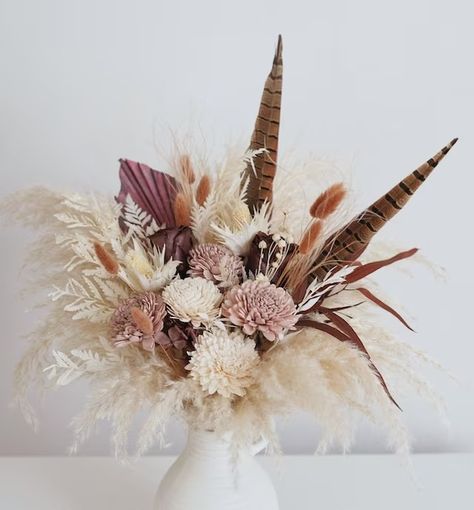 KayyaDecor - Etsy Dried Flower Bouquet Wedding, Bouquet With Roses, Boho Bridal Bouquet, Natural Dried Flowers, Flower Girl Bouquet, Boho Wedding Flowers, Flower Installation, Boho Bouquet, Dried Bouquet