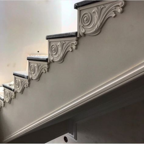 Stairs Moulding Design, House Elivesan, Front Pillar Design, Pop Groove Ceiling Design, Stair Moulding, Stairs Tiles Design, درابزين السلم, Rumah Moden, درج السلم