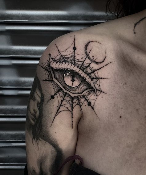 THOMAS E on Instagram: “Fun eye on @gutsngore_tattoo Check out her works!!! And a nice start to a leg sleeve on Sam. Thanks ladies! +++++++++++++ Done…” Tattoo Hand Men Ideas, Demonic Eye Tattoo, Knee Eye Tattoo, Eye Tattoo Shoulder, Eye Leg Tattoo, Eye Tattoo On Back, Eyes Tattoo Men, Dark Eye Tattoo, Snake Eye Tattoo